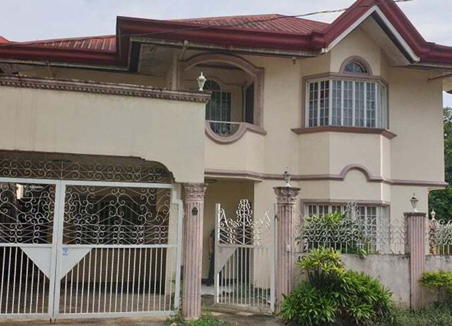 Hoover, Valley View Royale, Cainta, Rizal