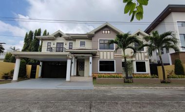✨CONTEMPORARY CLASSIC HOME WITH SPACEOUS LAWN IN ANGELES CITY ✨