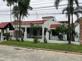 PN54680 House For Rent in Katipunan near Ateneo, Mirriam, Quezon City
