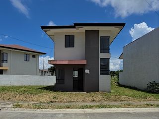 Price Drop! Avida Southfield Settings Nuvali, House w/ Lot area 176 sqm For Sale