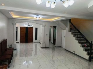 Townhouse for Rent at Varsity Hills, Quezon City