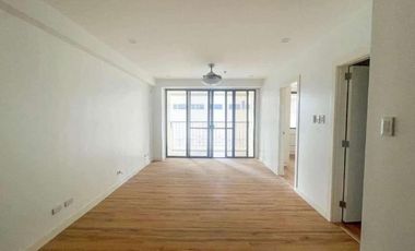 RFO Clean Title 2BR with Balcony & Parking FOR SALE at Parc Royale Ortigas Pasig