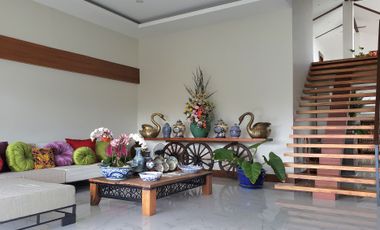 Whiteplains Asian Mediterranean House and Lot FOR SALE