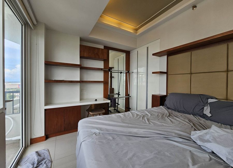 For sale: Large Studio Condominium Unit, Calyx Residences Cebu | Lamudi ...