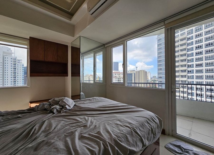 For sale: Large Studio Condominium Unit, Calyx Residences Cebu | Lamudi ...