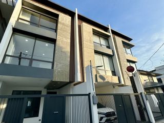 BRAND NEW TOWNHOUSE FOR SALE NEAR BGC - AFPOVAI