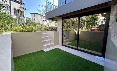 House ad Lot for Sale 642sqm 5 bedrooms Family room McKinley Hill Village Taguig City Metro Manila