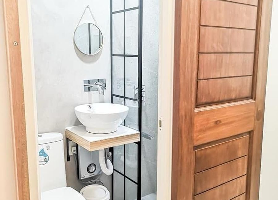 FOR SALE FULLY FURNISHED HOME VERY NEAR CLARK & FRIENDSHIP | Lamudi.com.ph