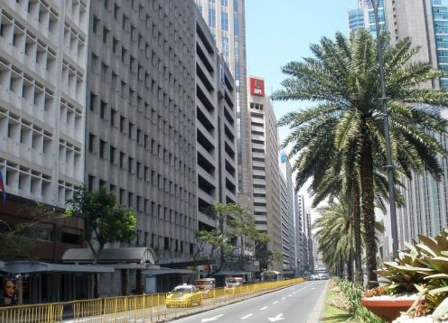 Commercial Building for Sale in Chino Roces Avenue, Makati City ...