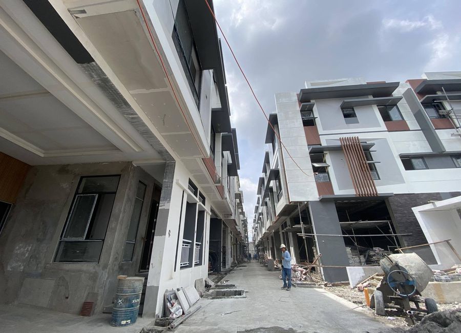 Pandan Street, Mandala West, Timberland Heights, San Mateo, Rizal image 3