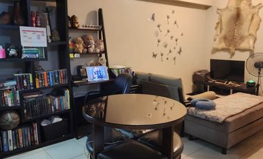 Rush! Furnished 2 Bedroom for Sale in Tivoli - Iris Bldg., Mandaluyong