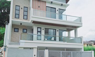 GREENLAND EXECUTIVE VILLAGE 4BR HOUSE AND LOT FOR SALE - ANTIPOLO