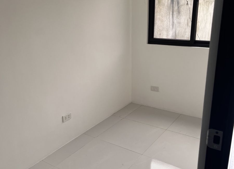 Fronte Street, Village East Executive Homes, Cainta, Rizal image 3