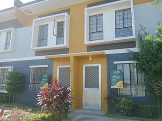 Available townhouse located in Naic, Cavite