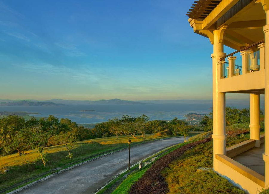 Spine Road, Ayala Greenfield Estates, Maunong, Calamba, Laguna