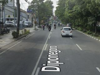 Raya diponegoro pusat kota surabaya