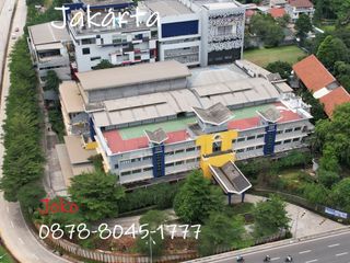 Gedung Sekolah Internasional Megah di Cilandak, Jakarta Selatan