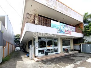 RUMAH DAN TEMPAT USAHA DI HALMAHERA DAUH PURI KLOD DENPASAR