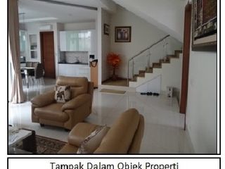 Rumah 3 Lantai Lokasi strategis di Pondok Indah Jakarta Selatan