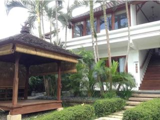 Villa for Sale 7 BR FAMILY FRIENDLY Villa for Sale in Umalas