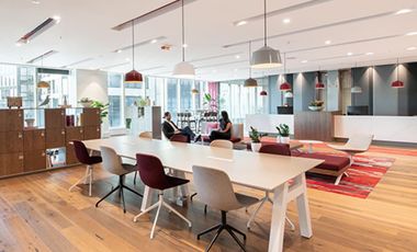 Regus - Pakuwon Centre Surabaya (Kantor Pribadi 1 orang)