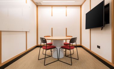 Regus - Jakarta South Quarter (Kantor Pribadi 5 orang)