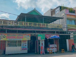 Rumah pinggir jalan Mataram cocok untuk usaha