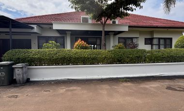 Rumah Mewah Cipete, 4 Kamar, Taman & Kolam, SHM Lengkap