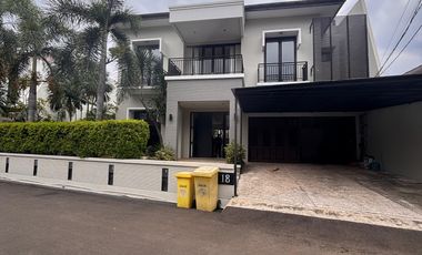 Dijual Rumah Cipete, 2 Lantai, Pool, SHM Lengkap, Siap Pakai
