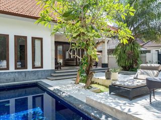 dijual villa lantai 1 munggu