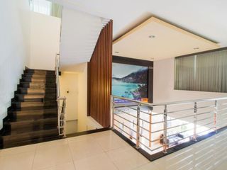 TURUN HARGA Hotel MURAH 3 Lantai 2300 m2 SHM di Sayap Pasteur Bandung