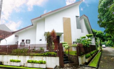 Dijual Rumah Luas 265 m² di Villa Gunung Lestari, Ciputat