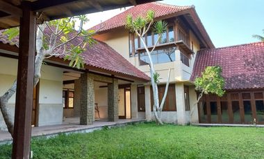 Jual cepat  Rumah style Villa di Lembah Pujian  Denpasar