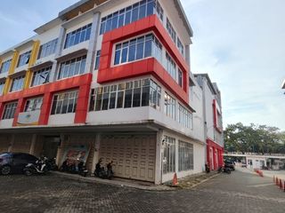 ruko cantik dekat jl Sudirman