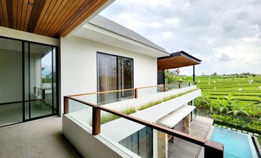 FOR SALE Luxury Villa with Ricefield View in Pererenan