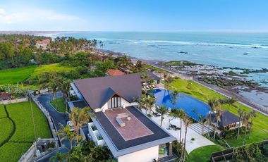 BEACHFRONT VILLA FOR SALE AT CEMAGI