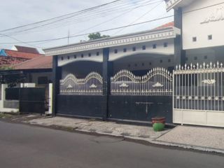 dijual rumah murah tepi jalan poros bisa untuk buka usaha