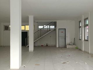 Dijual Ruko 3 Lantai di Jl. Tubagus Ismail Raya, Bandung