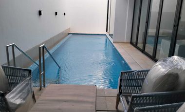 DIJUAL SEGERA BRAND NEW VILLA LOKASI SEMINYAK