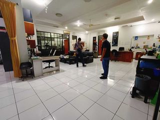 Rumah dan Tempat Usaha di Jl. Mandala, Kiaracondong