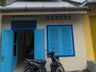 Rumah gudang dikontrakan/disewakan di jl Ester Ampenan