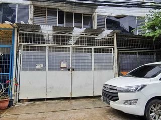 Dijual Ruko Strategis 4 Lantai di Jl. Pangeran Jayakarta, Sawah Besar, Jakarta Pusat