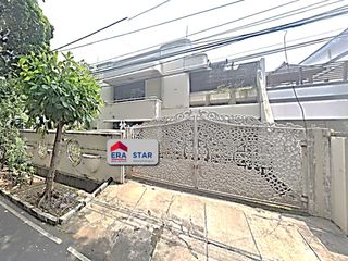 Rumah tua 2 Lantai Unfurnished SHM di Kayu Putih Jakarta Timur