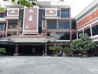 GEDUNG LANTAI 4 LOKASI DI JANTUNG KOTA DENPASAR
