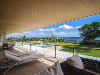 FOR SALE LUXURY BEACHFRONT VILLA IN BERAWA CANGGU