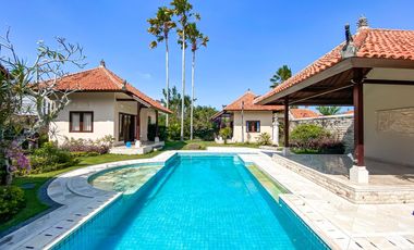 PRIVATE BALINESE STYLE VILLA AT ONE GATED AREA BENOA