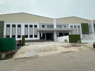 Dijual gudang 1104m2 dikawasan industri delta silicon Cikarang bekasi
