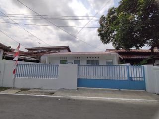 Disewakan Rumah Baru Renov  Luas cocok untuk Kantor dan Tempat tinggal