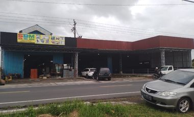 BELI GUDANG BONUS TANAH SELUAS 2210M JALAN MAGELANG CANDI BOROBUDUR