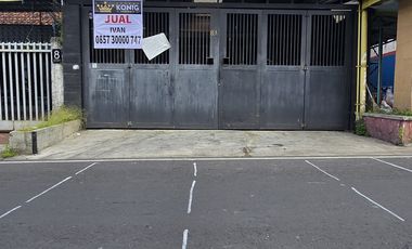 Malang kota. Komersial area. Hunian plus usaha